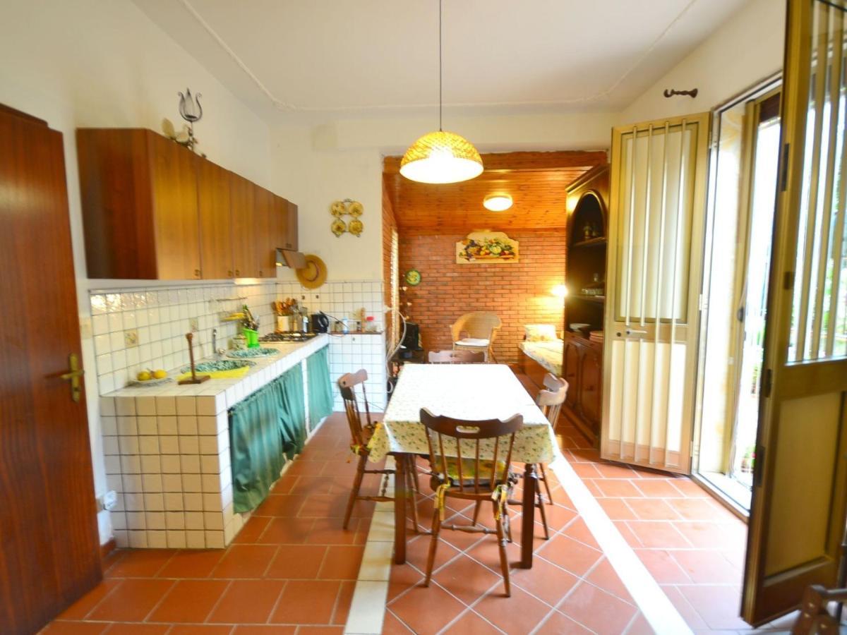 Casa Unifamiliar Con Jard N Privado Villa Agnone Bagni Eksteriør billede