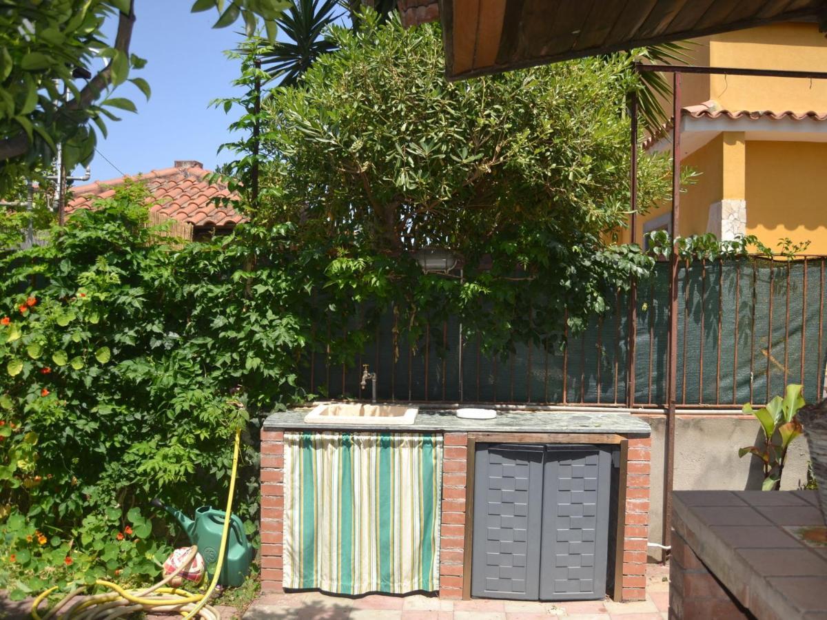 Casa Unifamiliar Con Jard N Privado Villa Agnone Bagni Eksteriør billede